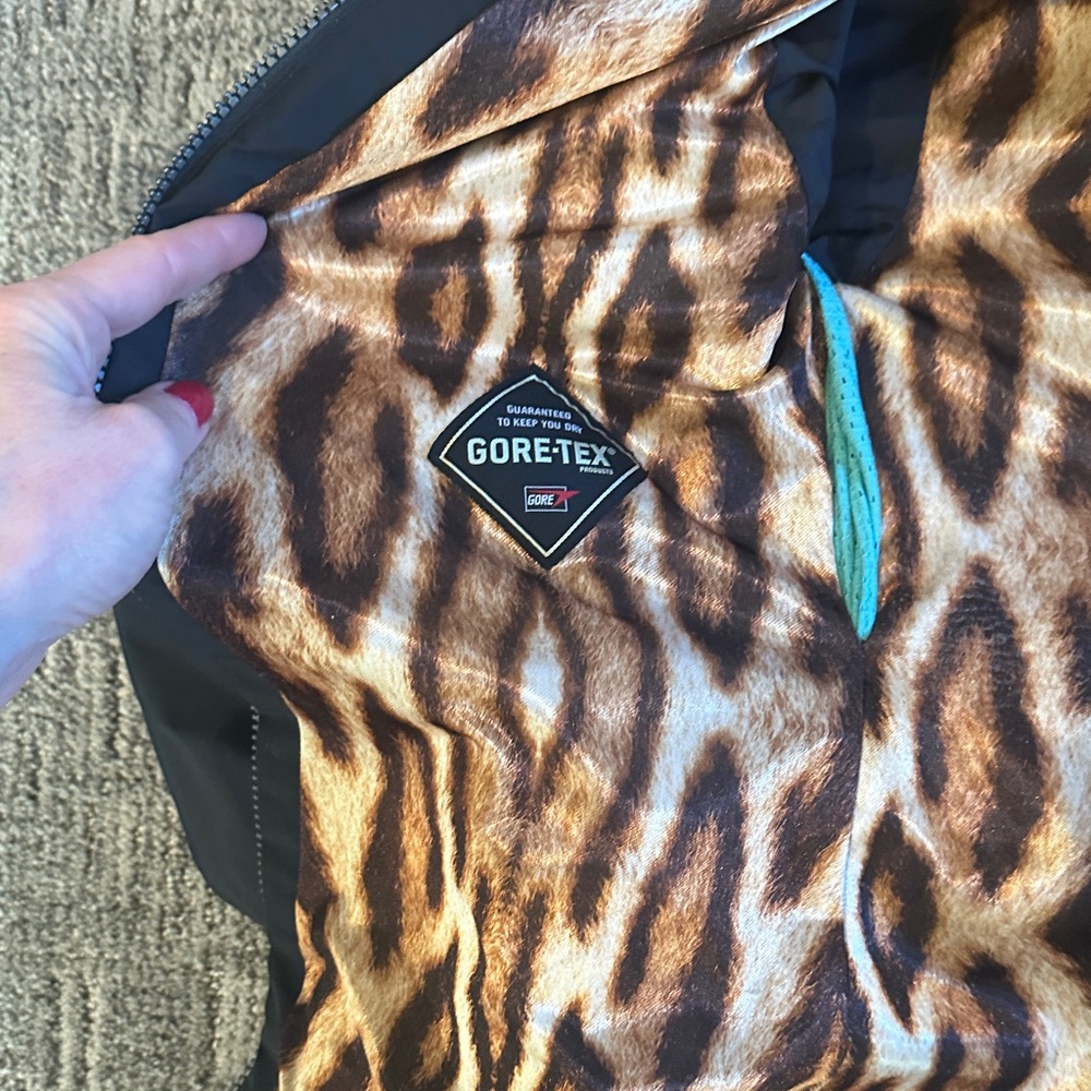 Volcom Asterid Jacket with Leopard Hood - image 9